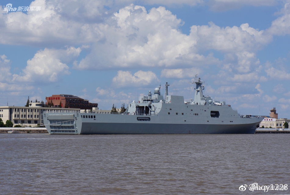 舷号980:中国海军五艘071船坞登陆舰将服役