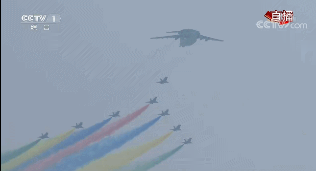 钢铁洪流扑面而来：动图带你感受国庆阅兵震撼瞬间