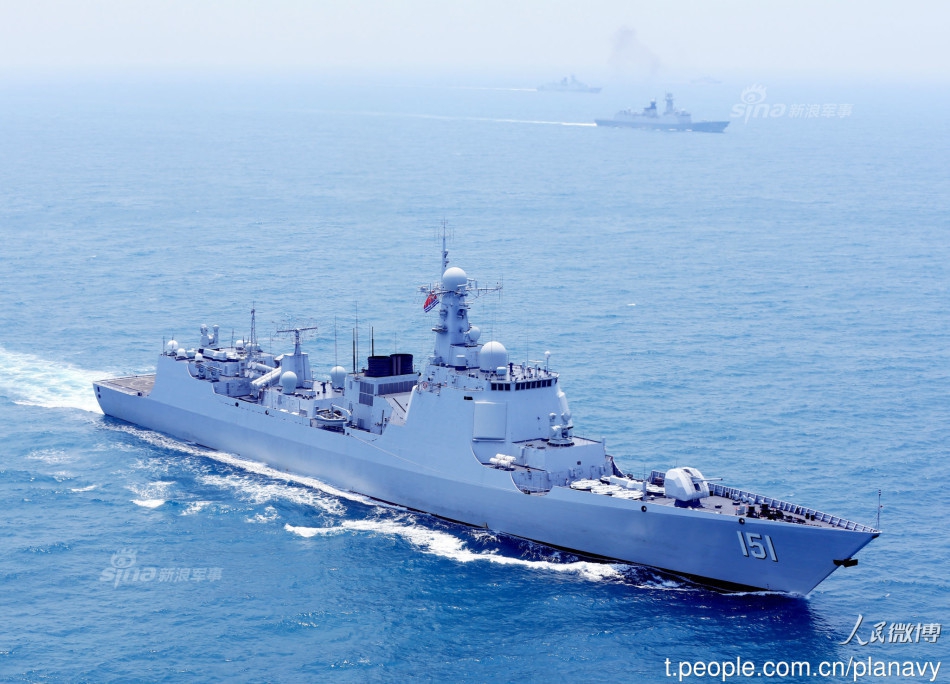 09 11:27:11 5 / 5 资料图:中国海军052c导弹驱逐舰151郑州号(责任