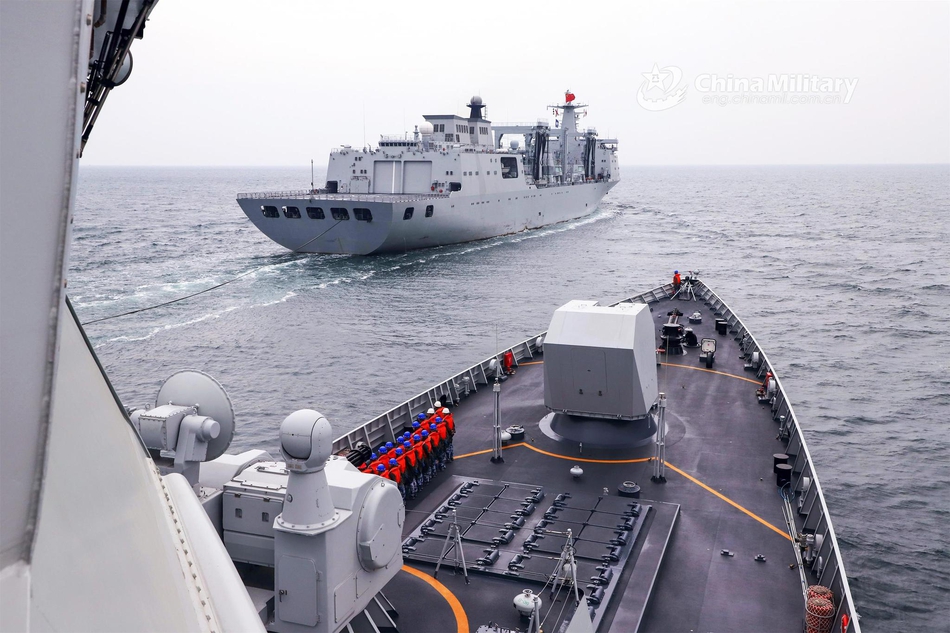 舰机协同提升战斗力!052d齐齐哈尔舰实战训练剪影_高清图集_新浪网