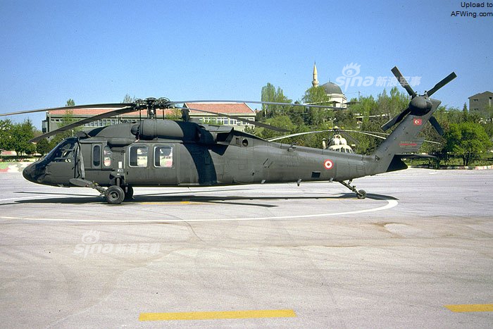 有钱就是任性!沙特警察的国际黑鹰直升机巡航