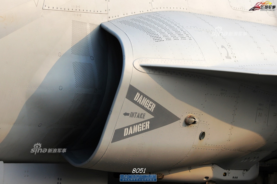 解放军歼10b机身上一些细节解析:技术不输美日