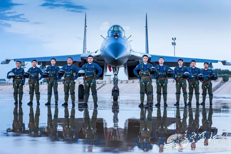 祖国用第一为我们命名!北部战区空军歼11b对抗空战竞赛
