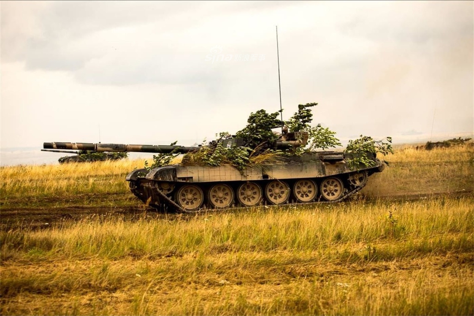 休提平独镇露!波兰陆军主战坦克系魔改版t72