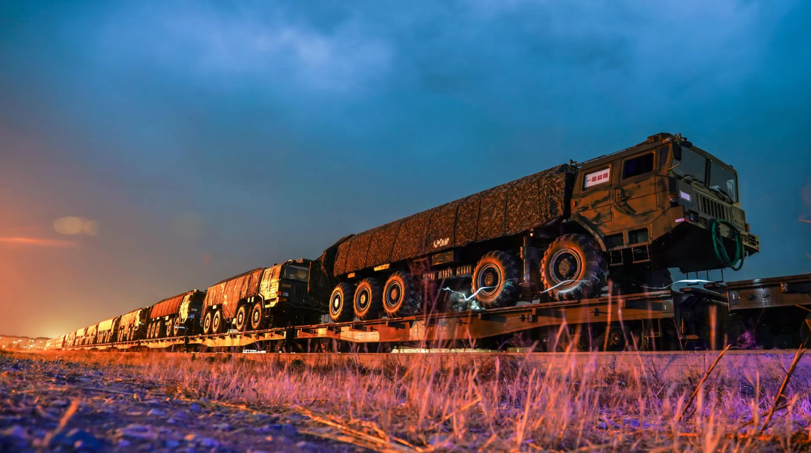 东风快递诗情画意!火箭军东风11绝美风光片值得珍藏