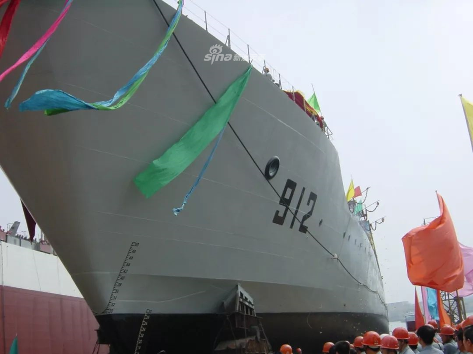 毕生愿望就是登岛!中国海军072a坦克登陆舰满载荣耀