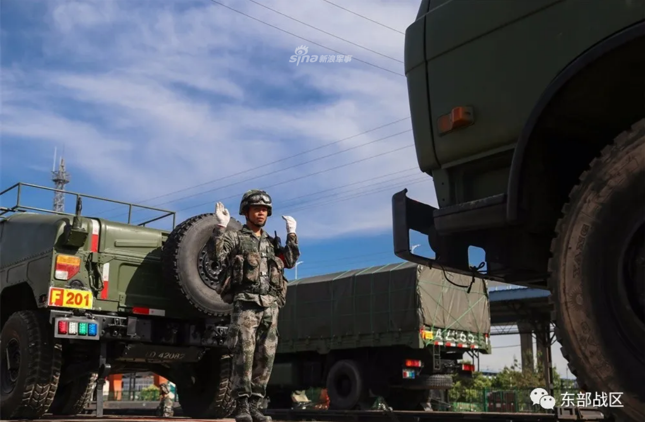 转战千里大漠歼敌!陆军防空兵多型防空导弹实战演练