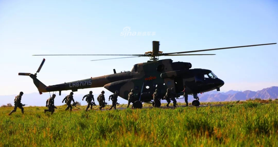 大河马带我飞!雪枫旅特战小队高原峡谷神兵天降