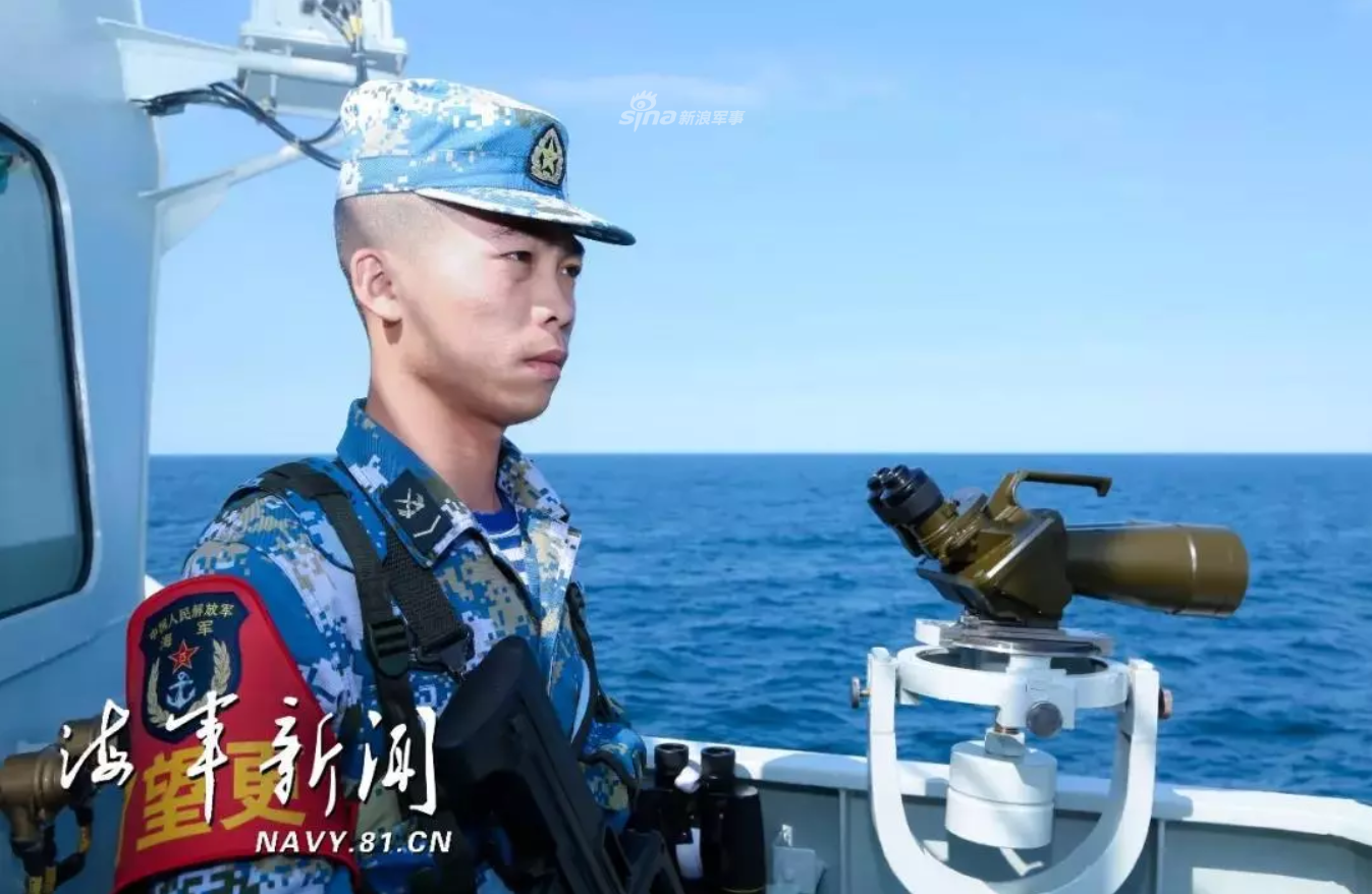 卫我海疆随时在线!南海舰队054a舰执行战备巡逻任务