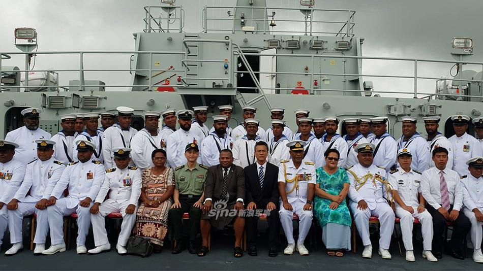 跟朋友不谈利益!中国捐赠斐济海军测量船正式交付