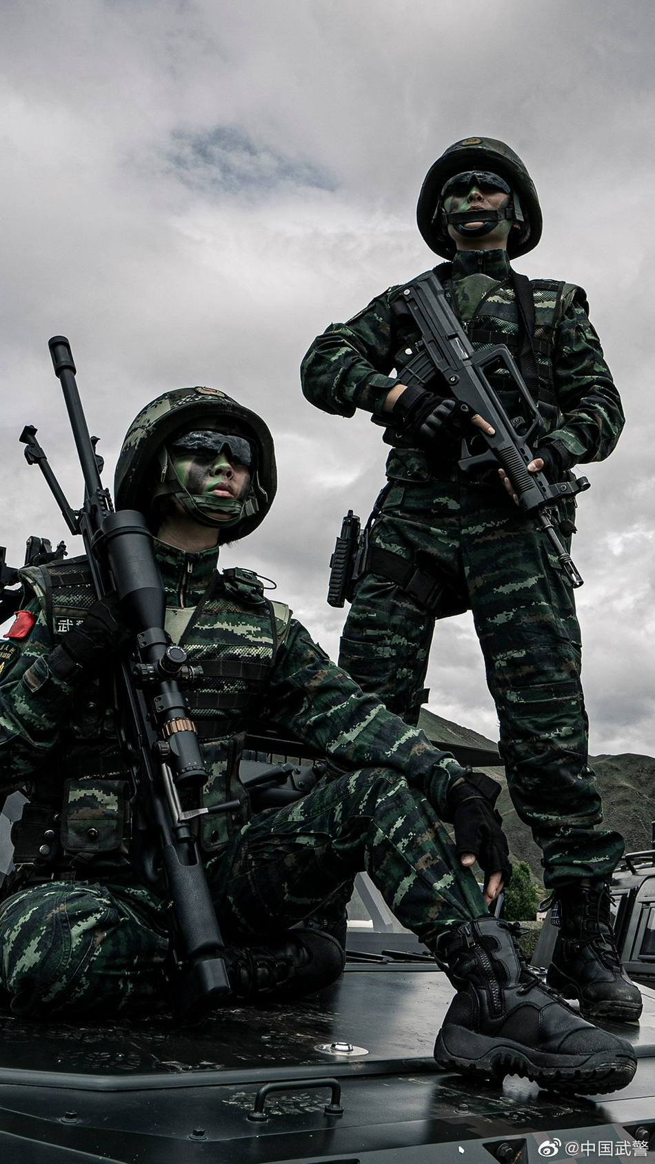 铿锵玫瑰 张张大片 特战女兵超飒主题壁纸来了