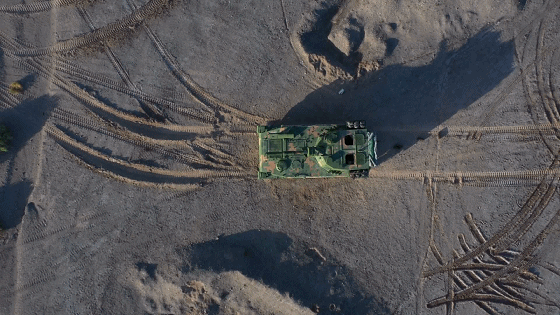 此次考核紧贴实战构设复杂战场环境,设置多个目标,不断锤炼官兵快速