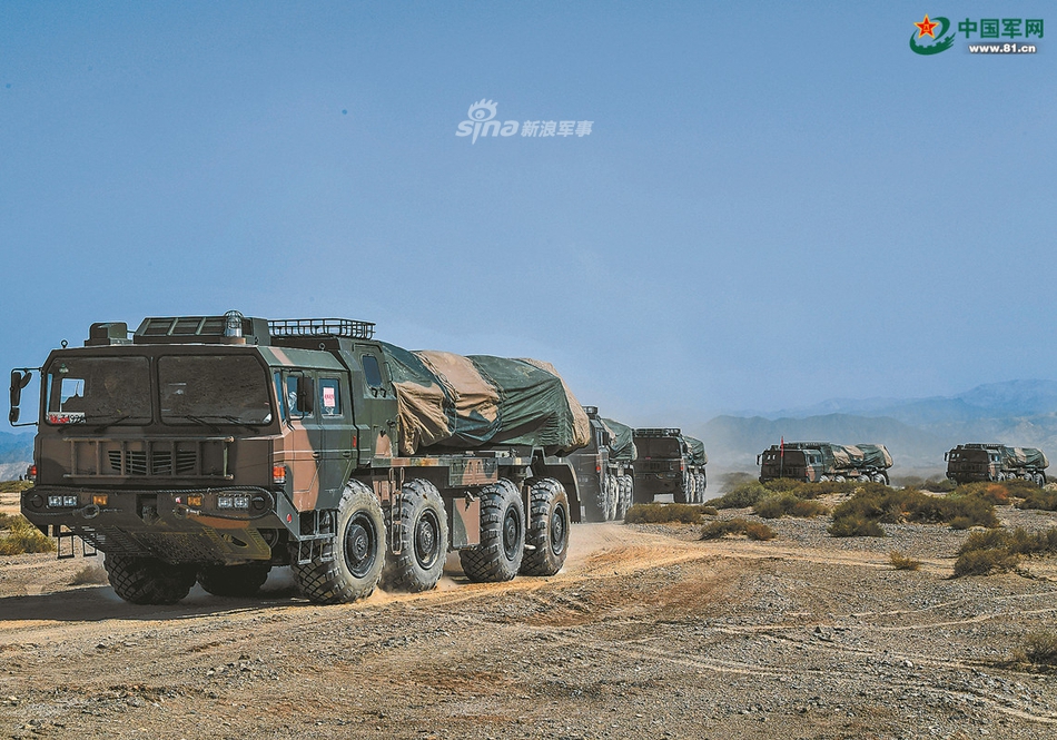 一炮下去全变渣!我陆军300毫米远火戈壁覆盖射击