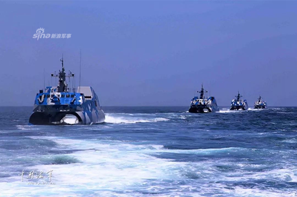 东海狼群练奔袭!中国海军022导弹快艇编队冬日出击_高清图集_新浪网