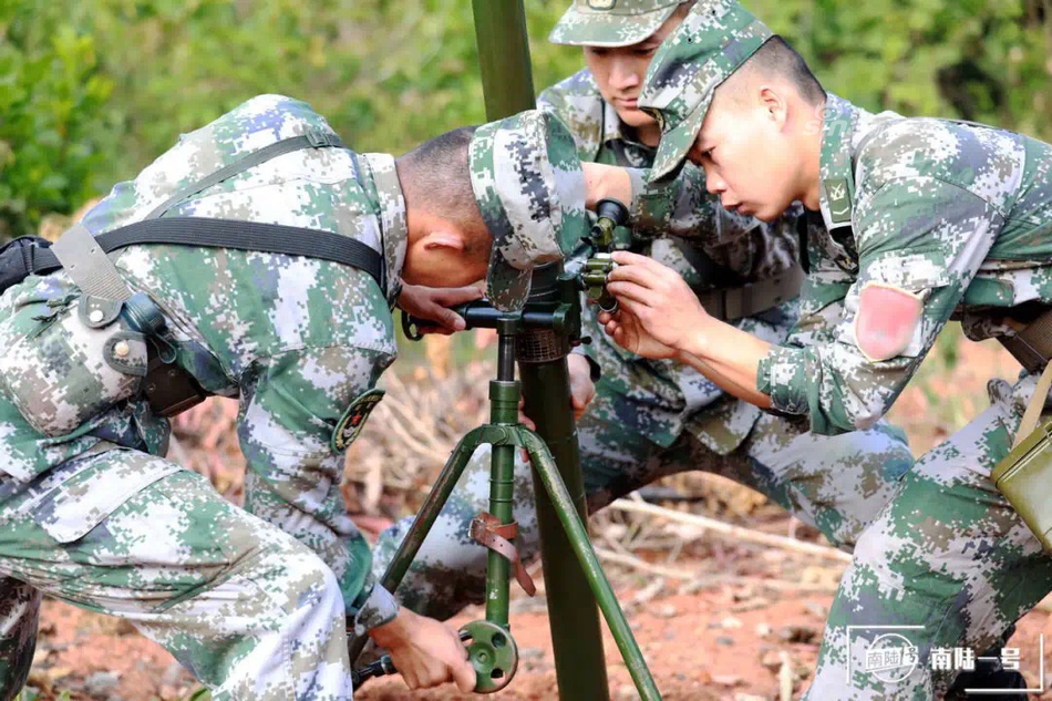 步兵神器来袭!我93式60毫米迫击炮山间地头快打快撤