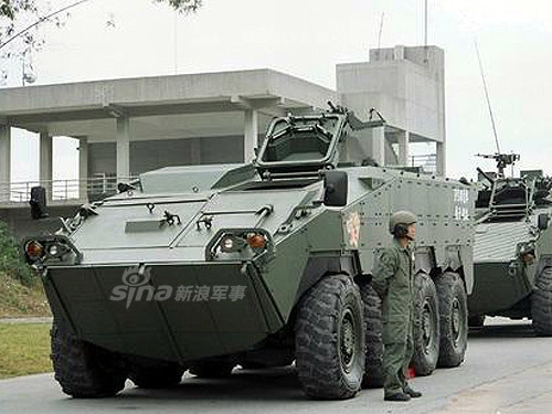 网友曝光我军新型6×6装甲安防车