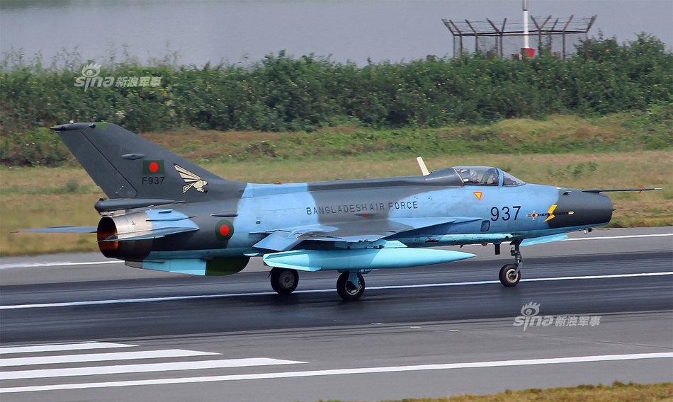 孟加拉歼7战机身板挺硬朗_高清图集_新浪网
