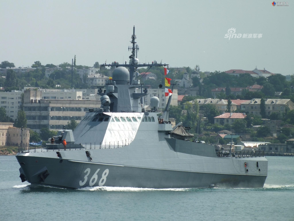 刚服役就参战俄海军首艘22160型远洋巡逻舰入役