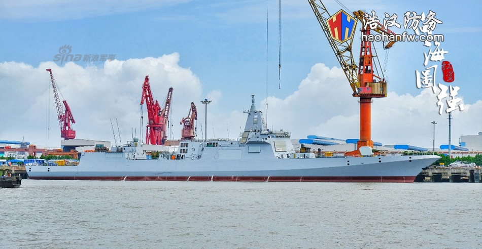 右舷救生艇露面!我军首艘055万吨大驱侧面近照