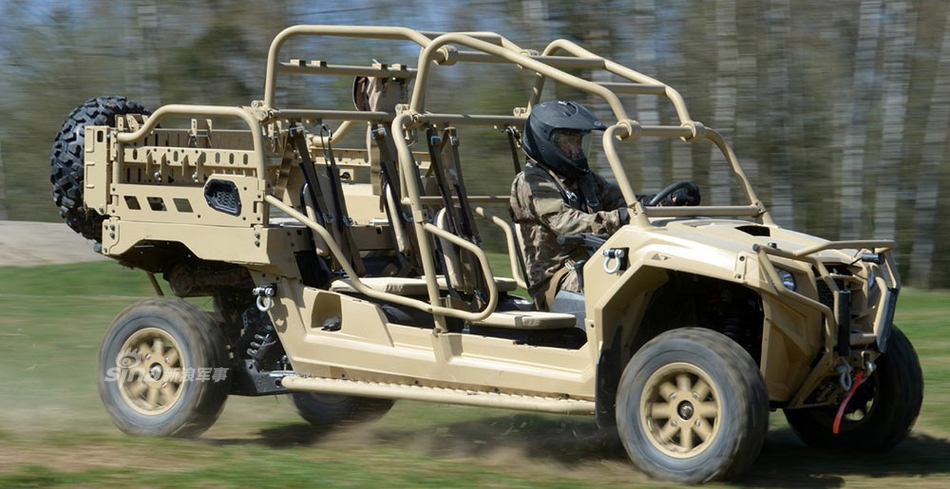 最大美粉出新货!我军新型特种作战全地形突击车曝光