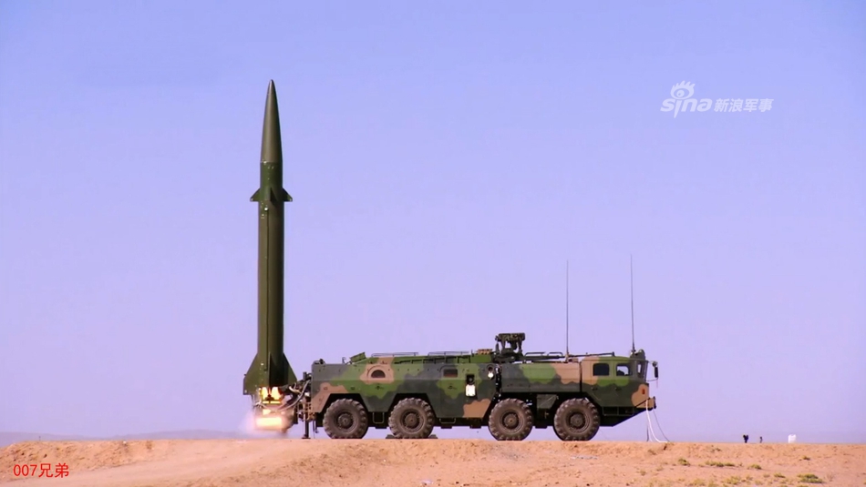 而照片上的导弹是东风-11a战役战术弹道导弹