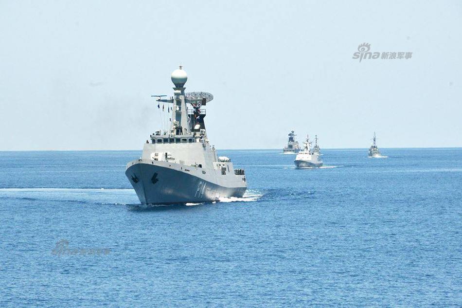 中缅边境战火之际 缅甸举行最大规模海军演习