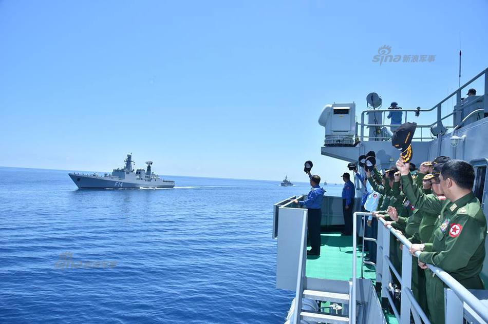 中缅边境战火之际 缅甸举行最大规模海军演习