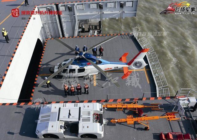 中印航母升降机对比!印度太短小舰载机非常为难