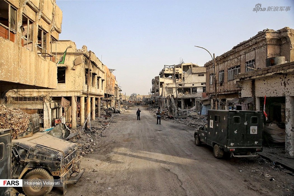 最后的胜利来了吗?伊拉克军警手持56冲激战