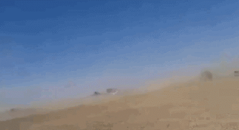 战车成铁皮!美军空袭叙利亚军