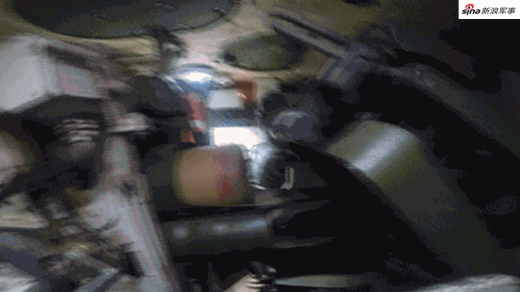 土豪师战力Max！我陆军实战演练99A坦克04步战齐上阵