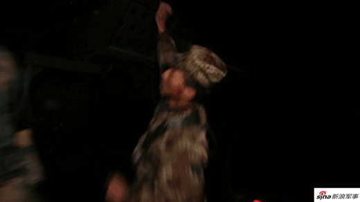 拂晓出击！陆军某防空旅跨昼夜演练红旗16冲破暗夜