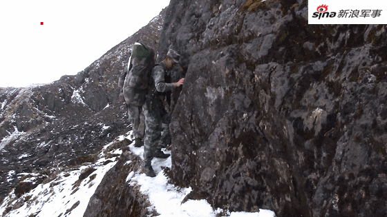 生死置之度外！我边防战士巡逻西藏墨脱爬雪山过沼泽