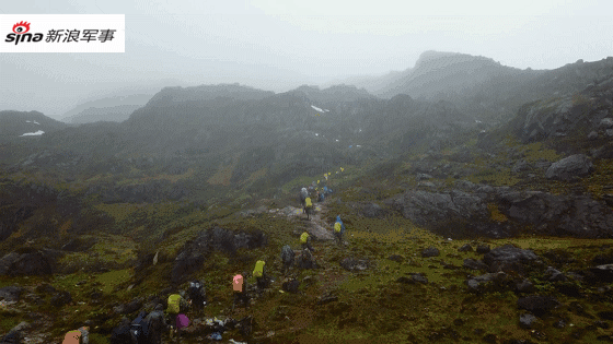 生死置之度外！我边防战士巡逻西藏墨脱爬雪山过沼泽