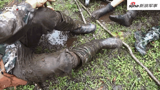 生死置之度外！我边防战士巡逻西藏墨脱爬雪山过沼泽