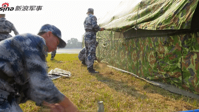 警告访港美军战舰？我军驻港部队海空联合巡逻