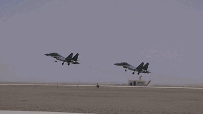 我歼20、歼16飞遍祖国天南海北