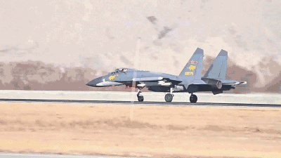 制胜空天 ！我军歼20、歼16、歼10C飞遍祖国天南海北