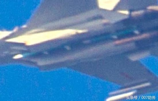 我海航苏-30MK2火控系统打通 挂PL-12空战能力大升级|空空导弹|雷达|战斗机_新浪军事_新浪网