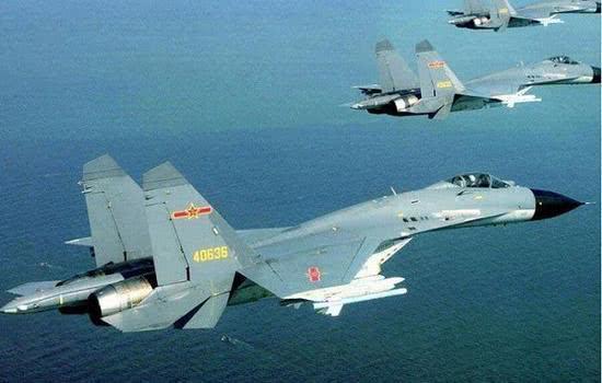 （歼-11B首先换装了涡扇-10发动机）