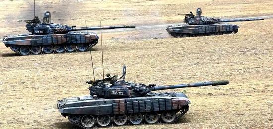 t72系列坦克大盘点炮塔下面都有条沟负重轮奇葩