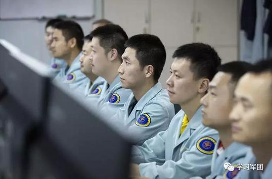 长征五号发射在即 3艘远望号船布阵大洋做准备