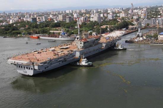 印度航母用美舰载机有多难？必须大改还可能被