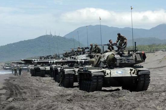 ��&nbsp;������������ϡ��ƽ������������90���ȴ��ζ�ŶԽ�ž���һ����ս