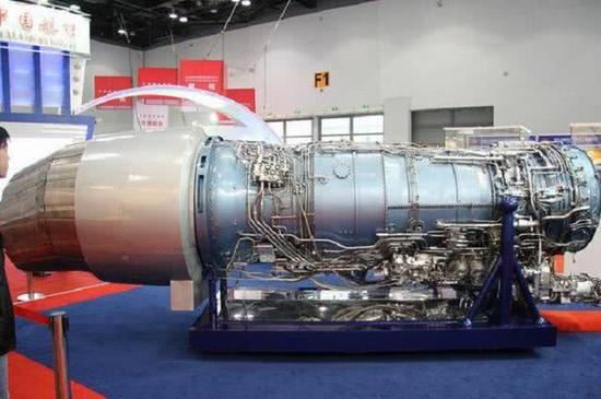 圖為AL-136T重型發動機