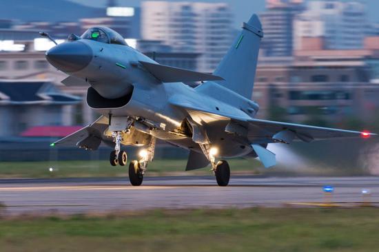 美国空军如此评价中国歼10战机对f15构成有力威胁