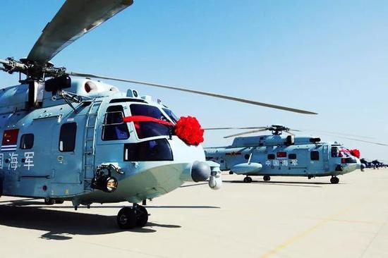 我军海航大学列装武直8教练机或为两栖攻击舰做准备