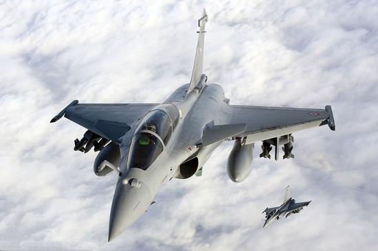 枭龙战机升级将换新雷达 探测距离比阵风还远