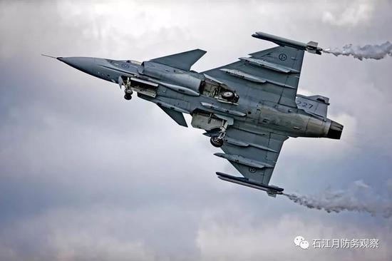 瑞典要用这款大胜歼11的战机 来抢中国武器出