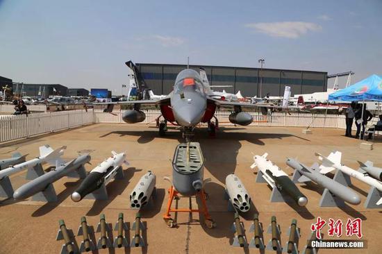 中国空军不宜再改装教练9 教练10虽贵但潜力更大
